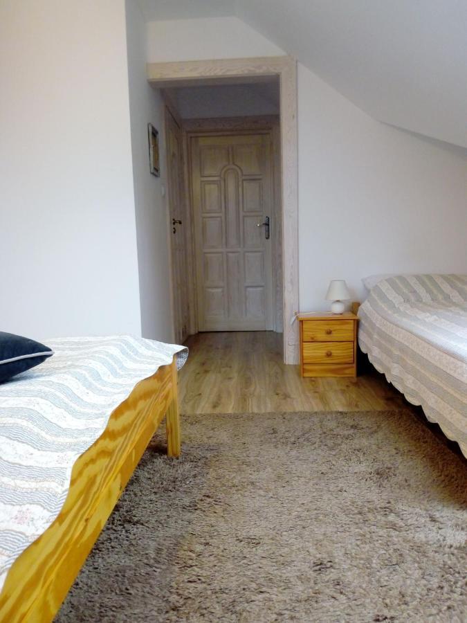 Roztoczanski Dworek Zamość Buitenkant foto