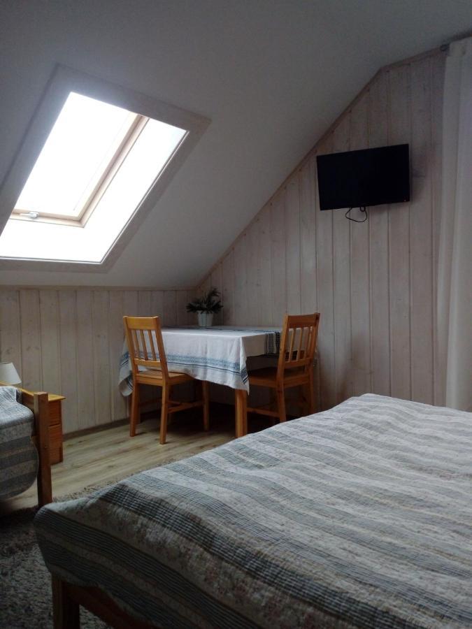 Roztoczanski Dworek Zamość Buitenkant foto