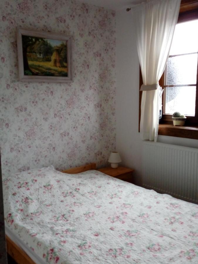 Roztoczanski Dworek Zamość Buitenkant foto