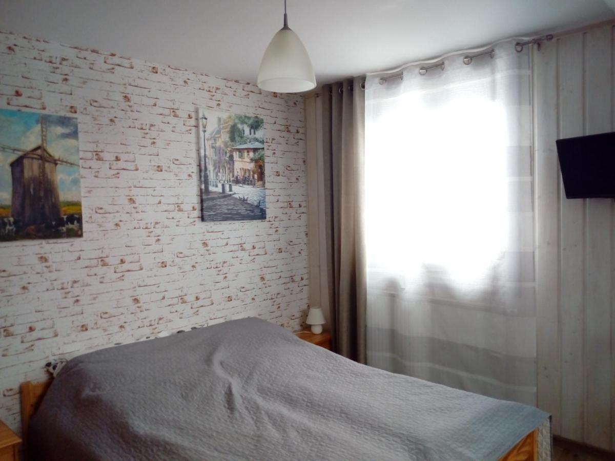 Roztoczanski Dworek Zamość Buitenkant foto